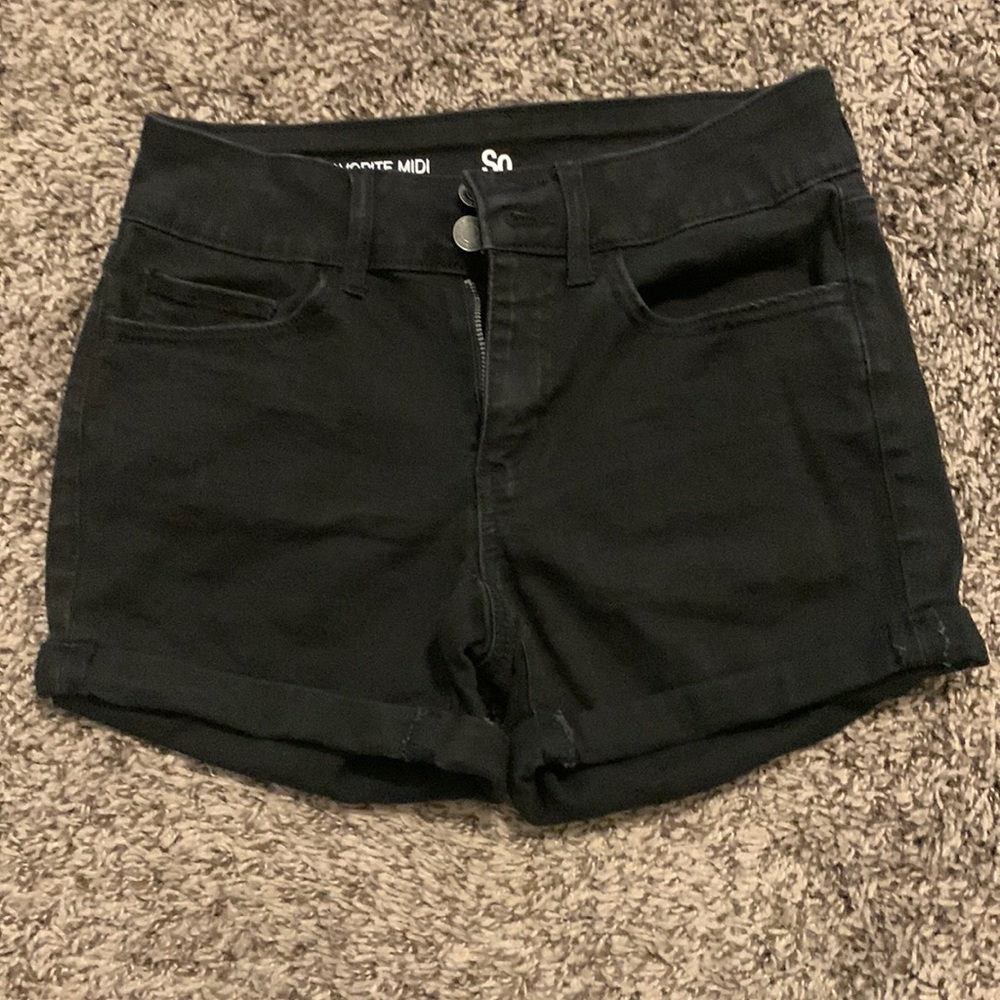 SO Favorite MIDI Jean shorts black